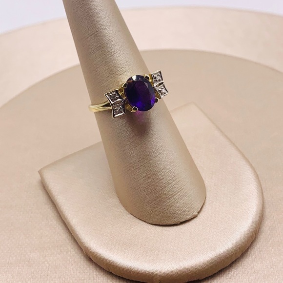 EUC 14k Yellow Gold Amethyst & Diamond Cocktail Ring - Picture 9 of 16